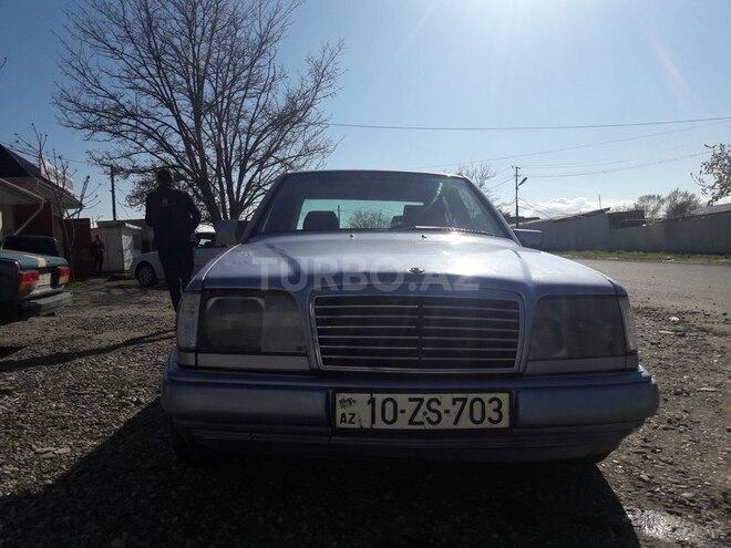 Mercedes E 300 1994, 350,000 km - 3.0 l - Qusar