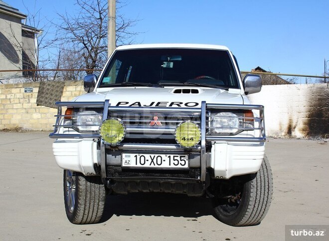 Mitsubishi Pajero 1997, 280,000 km - 2.8 l - Qusar