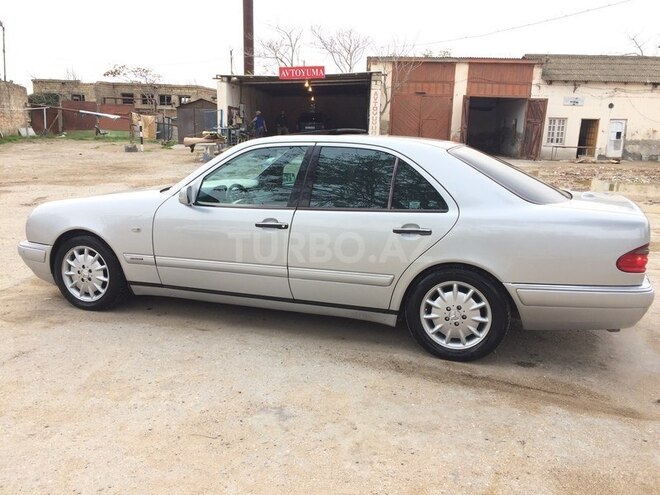 Mercedes E 280 1996, 242,000 km - 2.8 l - Bakı
