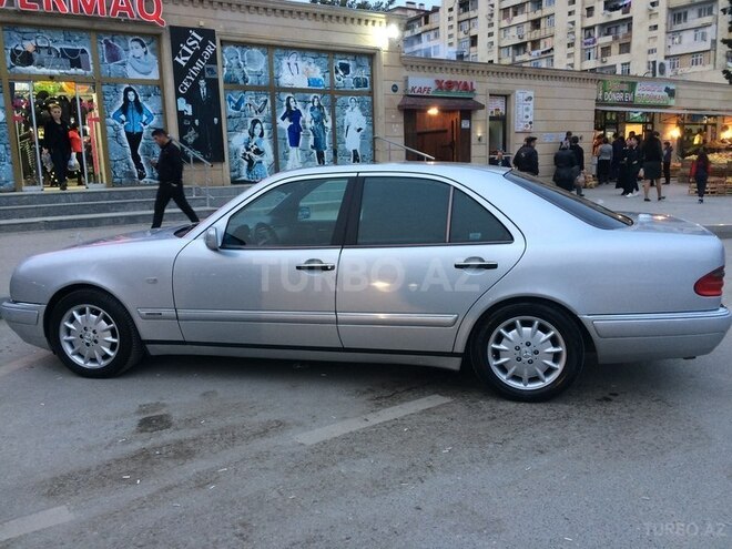 Mercedes E 280 1996, 242,000 km - 2.8 l - Bakı