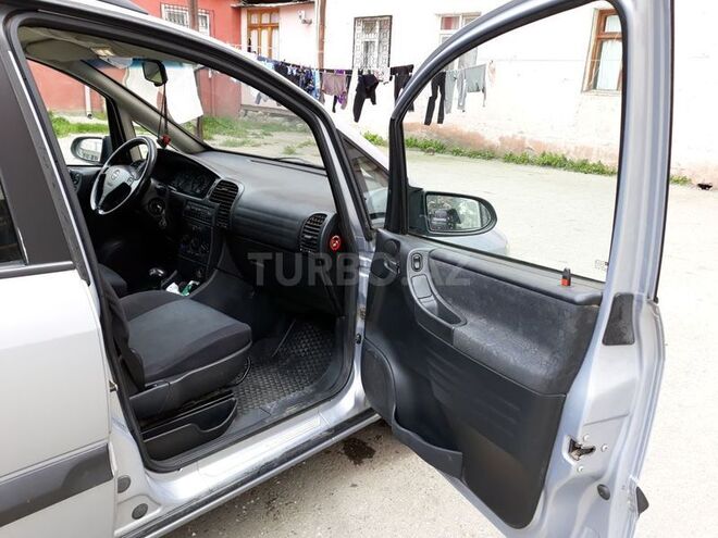 Opel Zafira 2001, 300,000 km - 2.0 l - Sumqayıt