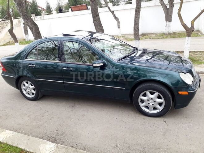 Mercedes C 240 2002, 216,458 km - 2.6 l - Bakı