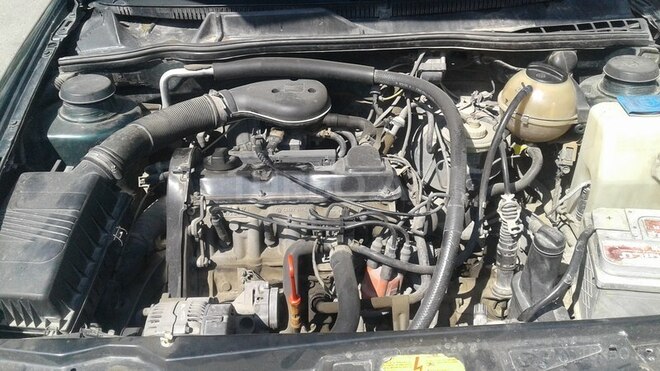 Volkswagen Polo 1995, 245,000 km - 1.6 l - Bakı