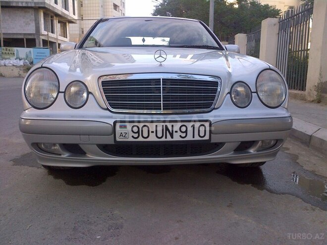 Mercedes E 200 2001, 280,000 km - 2.0 l - Bakı