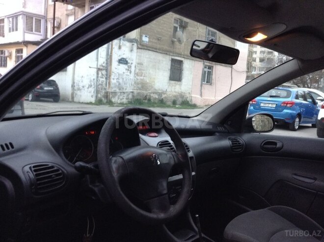 Peugeot 206 2006, 205,000 km - 1.4 l - Bakı