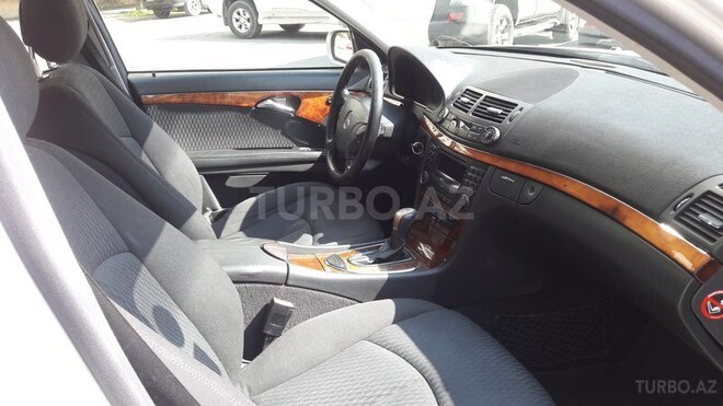 Mercedes E 200 2004, 235,689 km - 2.0 l - Bakı