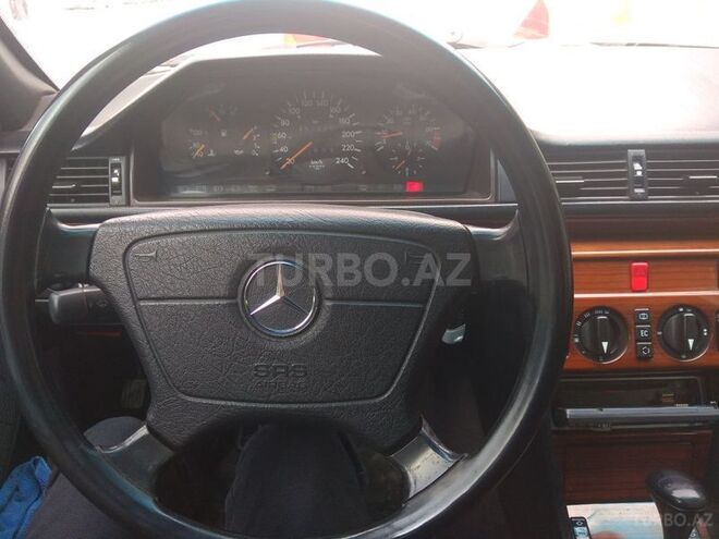 Mercedes E 220 1993, 475,000 km - 2.2 l - Bakı