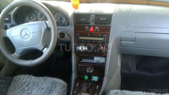 Mercedes C 230 1998, 189,000 km - 2.3 l - Tovuz