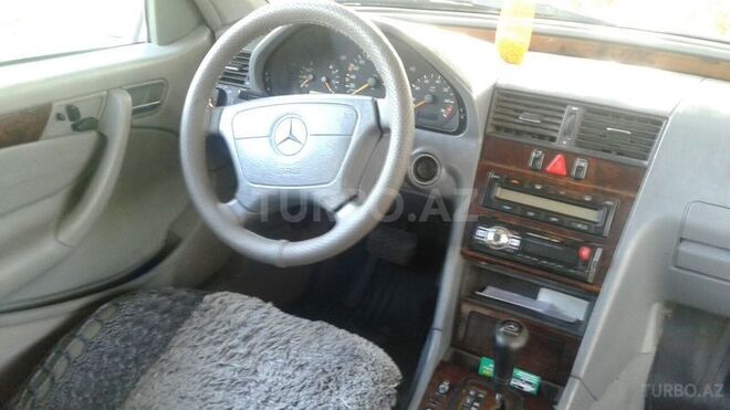 Mercedes C 230 1998, 189,000 km - 2.3 l - Tovuz