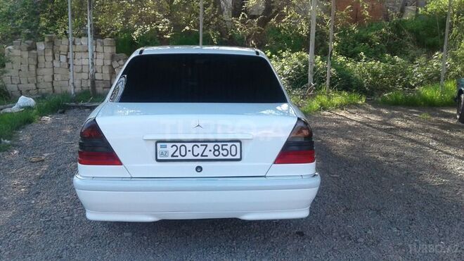 Mercedes C 230 1998, 189,000 km - 2.3 l - Tovuz