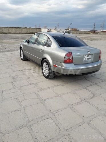 Volkswagen Passat 2003, 144,000 km - 1.8 l - Bakı