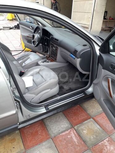 Volkswagen Passat 2003, 144,000 km - 1.8 l - Bakı