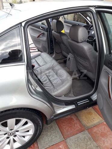 Volkswagen Passat 2003, 144,000 km - 1.8 l - Bakı