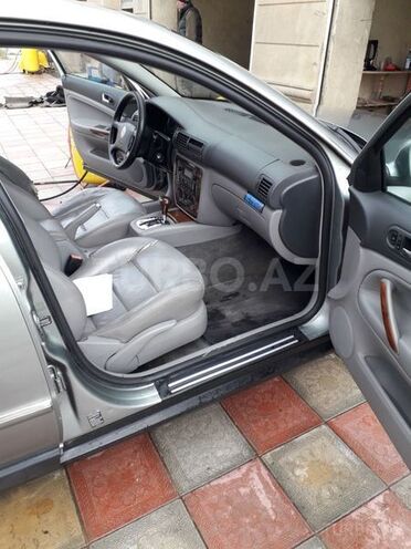Volkswagen Passat 2003, 144,000 km - 1.8 l - Bakı