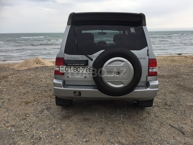 Mitsubishi Pajero io 1999, 200,000 km - 1.8 l - Sumqayıt