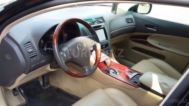 Lexus GS 300 2007, 155,000 km - 3.0 l - Quba