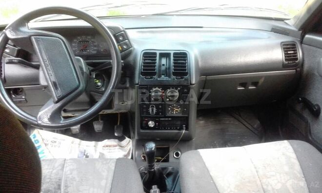LADA (VAZ) 2112 2000, 138,000 km - 1.5 л - Naftalan
