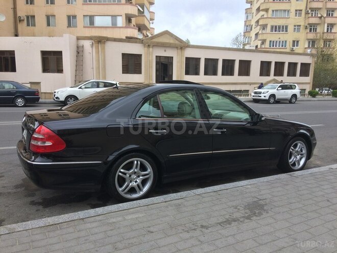 Mercedes E 240 2004, 208,000 km - 2.6 л - Bakı