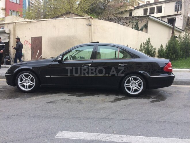 Mercedes E 240 2004, 208,000 km - 2.6 л - Bakı