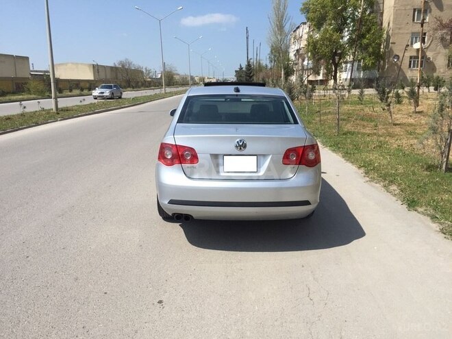 Volkswagen Jetta 2005, 170,000 km - 2.5 л - Sumqayıt