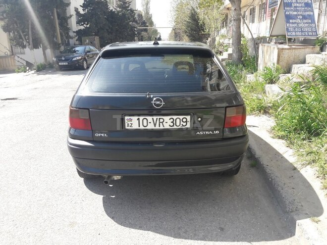 Opel Astra 1995, 301,245 km - 1.6 l - Bakı