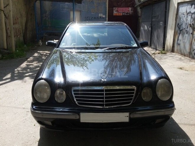 Mercedes E 240 1999, 254,000 km - 2.6 l - Bakı