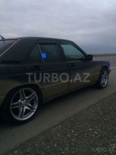 Mercedes 190 1992, 450,000 km - 2.3 l - Bakı