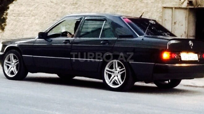 Mercedes 190 1992, 450,000 km - 2.3 l - Bakı