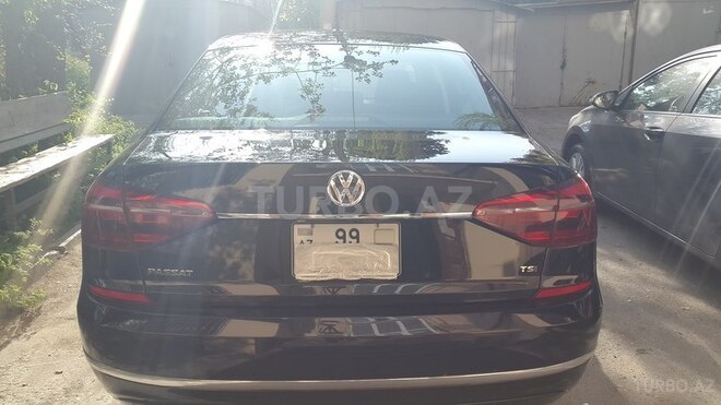 Volkswagen Passat 2017, 11,000 km - 1.8 l - Bakı