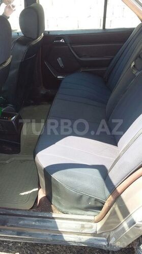 Mercedes E 260 1989, 365,550 km - 2.6 l - Bakı
