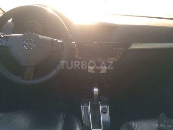 Opel Astra 2008, 220,000 km - 1.8 л - Bakı