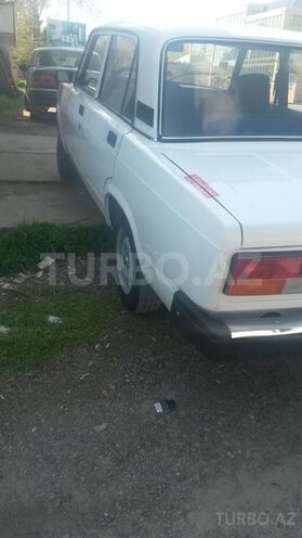 LADA (VAZ) 2107 2011, 24,000 km - 1.6 l - Naftalan