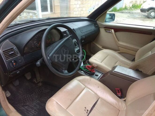 Mercedes C 180 1994, 2,000,205 km - 0.2 l - Quba