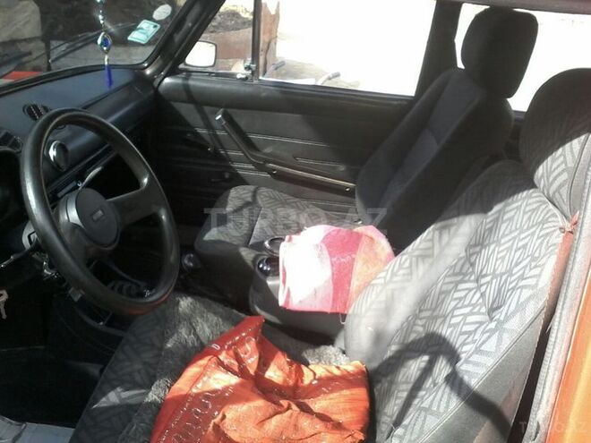 LADA (VAZ) 2106 1988, 150 km - 1.6 l - Astara