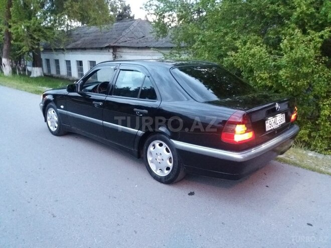 Mercedes C 200 1998, 260,000 km - 2.0 l - Şəki