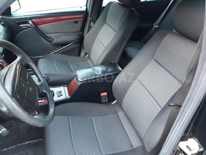 Mercedes C 200 1998, 260,000 km - 2.0 l - Şəki