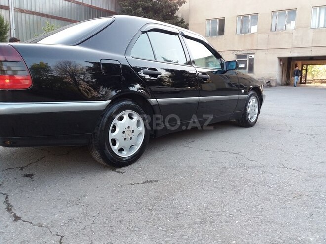Mercedes C 200 1998, 260,000 km - 2.0 l - Şəki