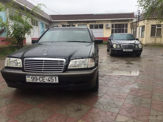 Mercedes C 220 1997, 275,000 km - 2.2 l - Sumqayıt