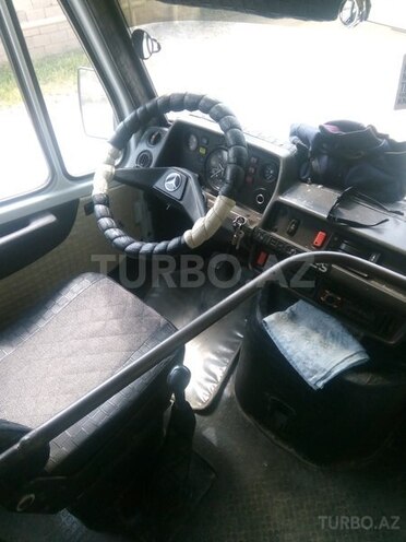 Mercedes 208 D 1990, 676,743 km - 2.3 l - Şirvan