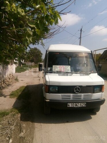 Mercedes 208 D 1990, 676,743 km - 2.3 l - Şirvan