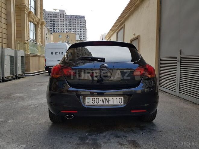 Opel Astra 2011, 108,400 km - 1.6 l - Bakı