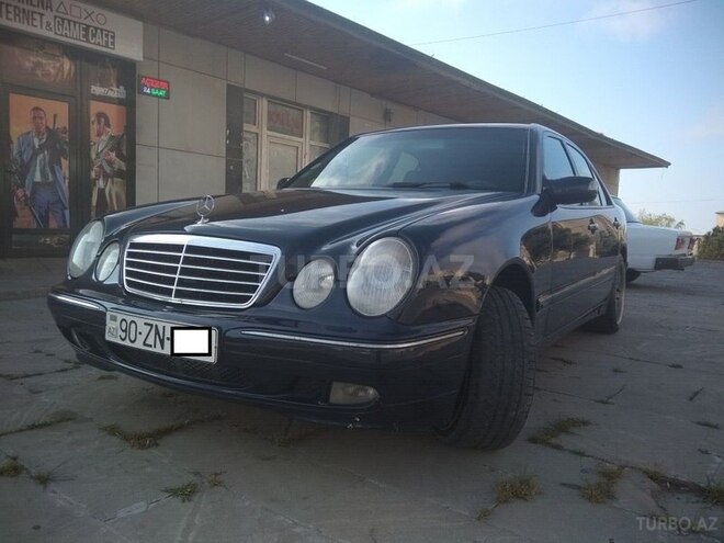 Mercedes E 240 2000, 123,000 km - 2.6 л - Bakı