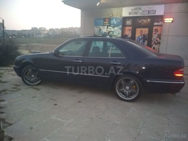 Mercedes E 240 2000, 123,000 km - 2.6 л - Bakı