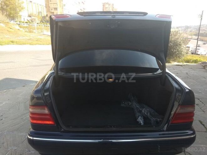 Mercedes E 240 2000, 123,000 km - 2.6 л - Bakı