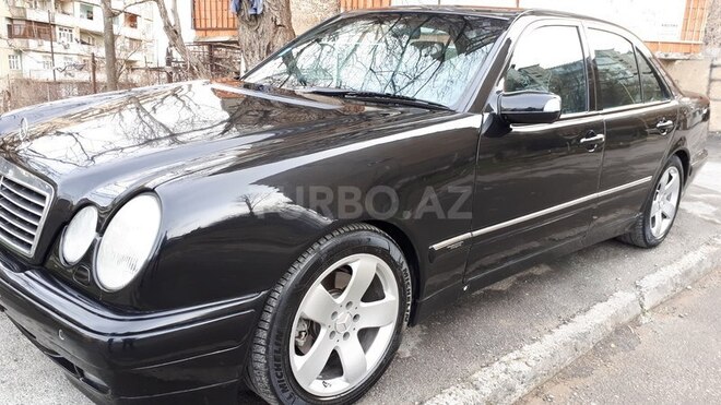 Mercedes E 280 1999, 197,642 km - 2.8 l - Bakı