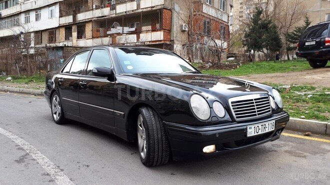 Mercedes E 280 1999, 197,642 km - 2.8 l - Bakı