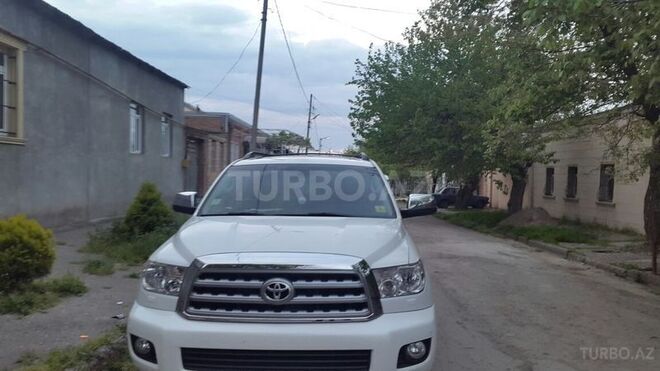 Toyota Sequoia 2008, 175,000 km - 5.7 l - Bakı