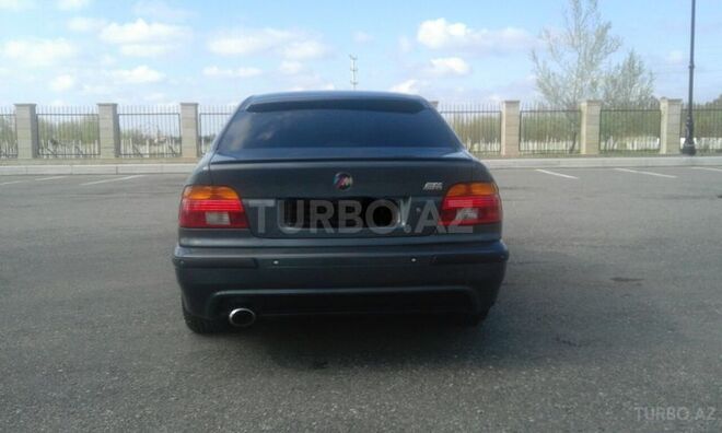 BMW 520 1997, 420,000 km - 2.5 l - Yevlax