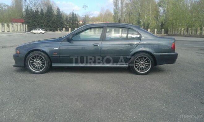 BMW 520 1997, 420,000 km - 2.5 l - Yevlax