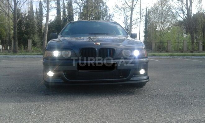 BMW 520 1997, 420,000 km - 2.5 l - Yevlax